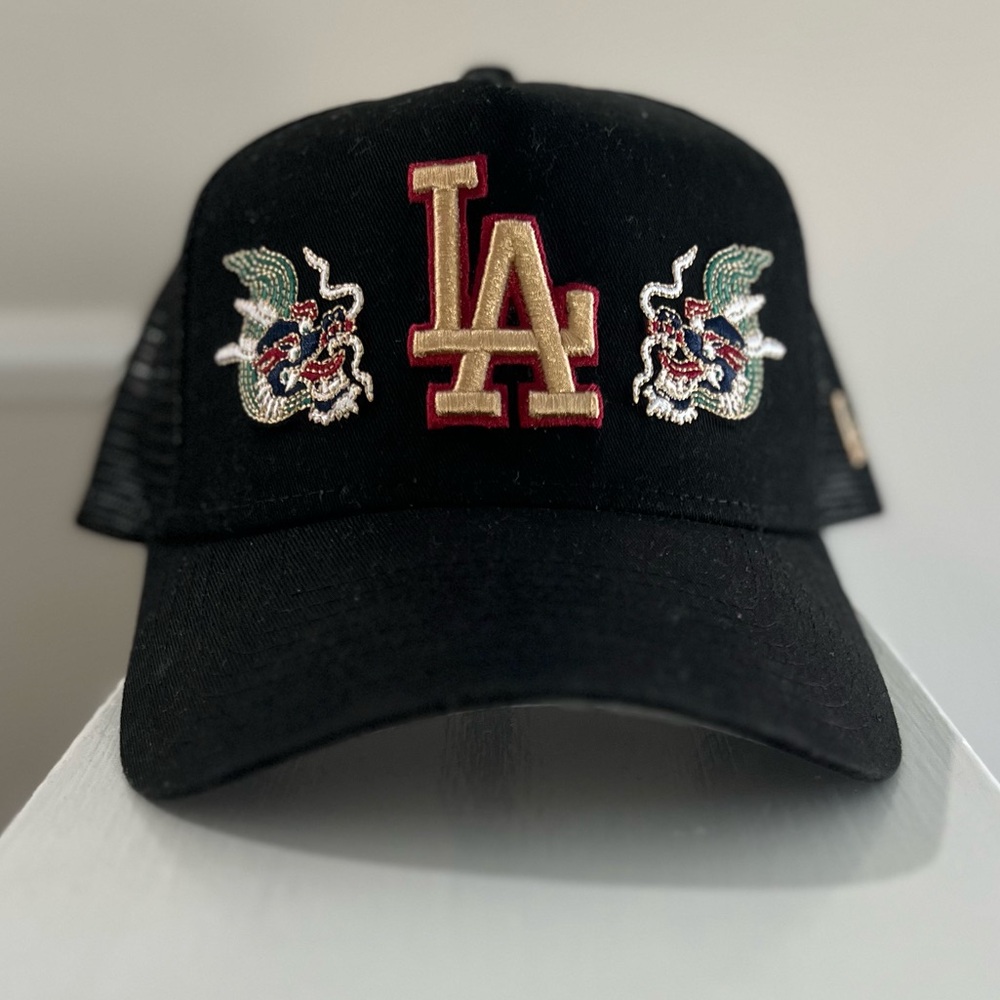 New Era Los Angeles Dodgers "Dragon Collection 2.0" 9Forty A-Frame Snapback Cap.